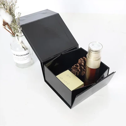 Lyxförpackning Svart Anpassad färglogo Print Paper Folding Magnetic Closure Presentlåda